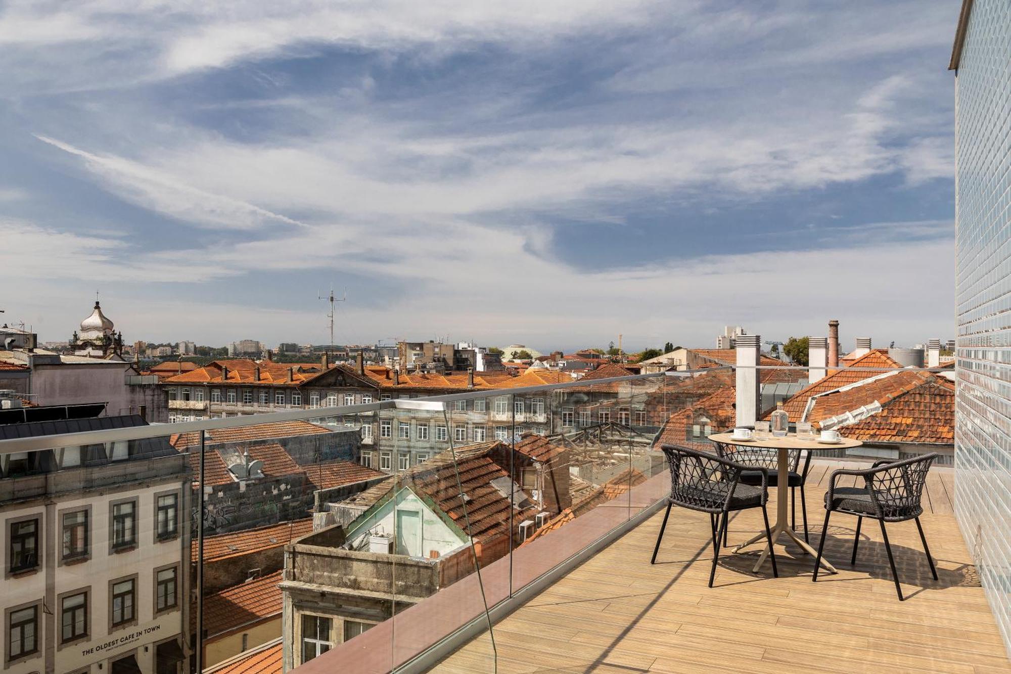 Wine & Books Porto Hotel Екстер'єр фото View from the rooftop